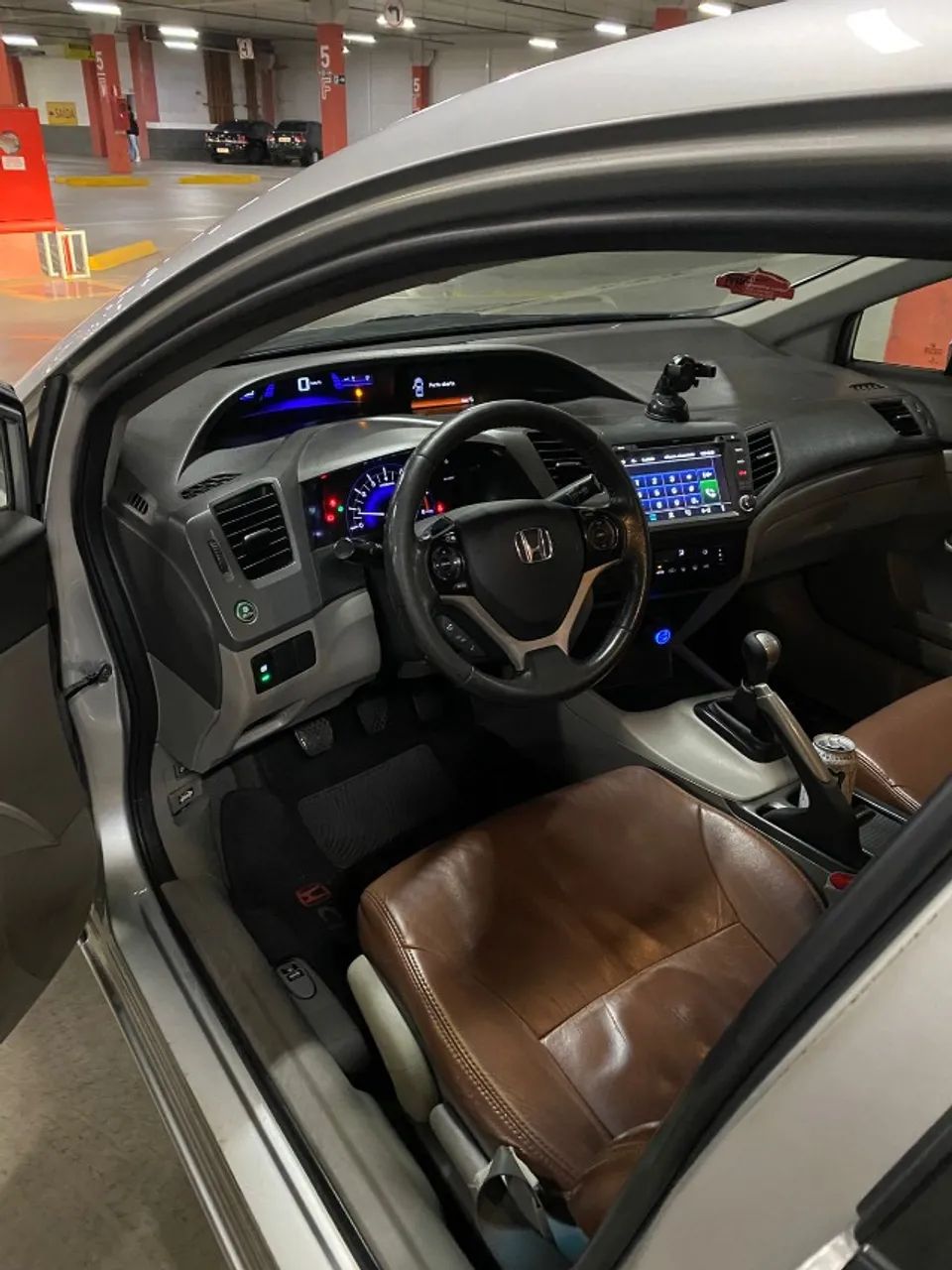 Honda Civic 1.8 flex Lxs Manual -  EXCLUSIVO (ÚNICO COM BANCOS E RODAS EXCLUSIVAS)