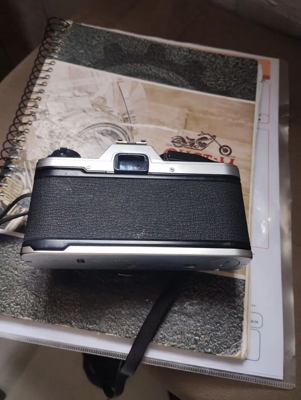 Máquina fotográfica Olympus OM10 ( ótimo estado de conservação) - Foto 6