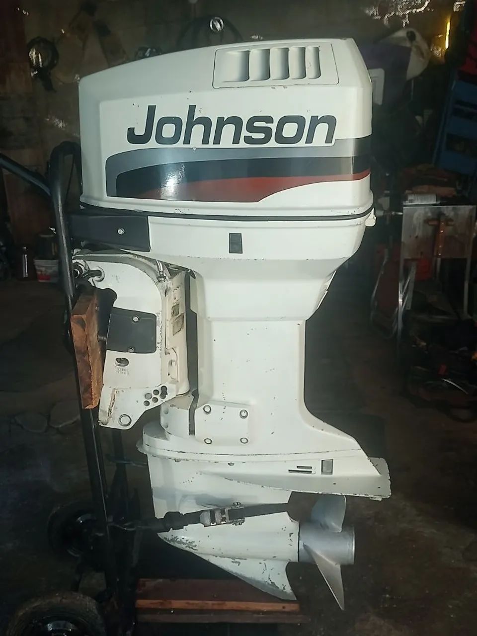 Motor 90 HP Johnson