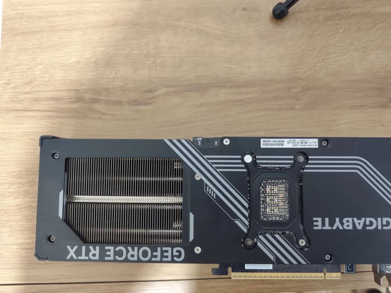 RTX 5070 12GB GIGABYTE  - Foto 2