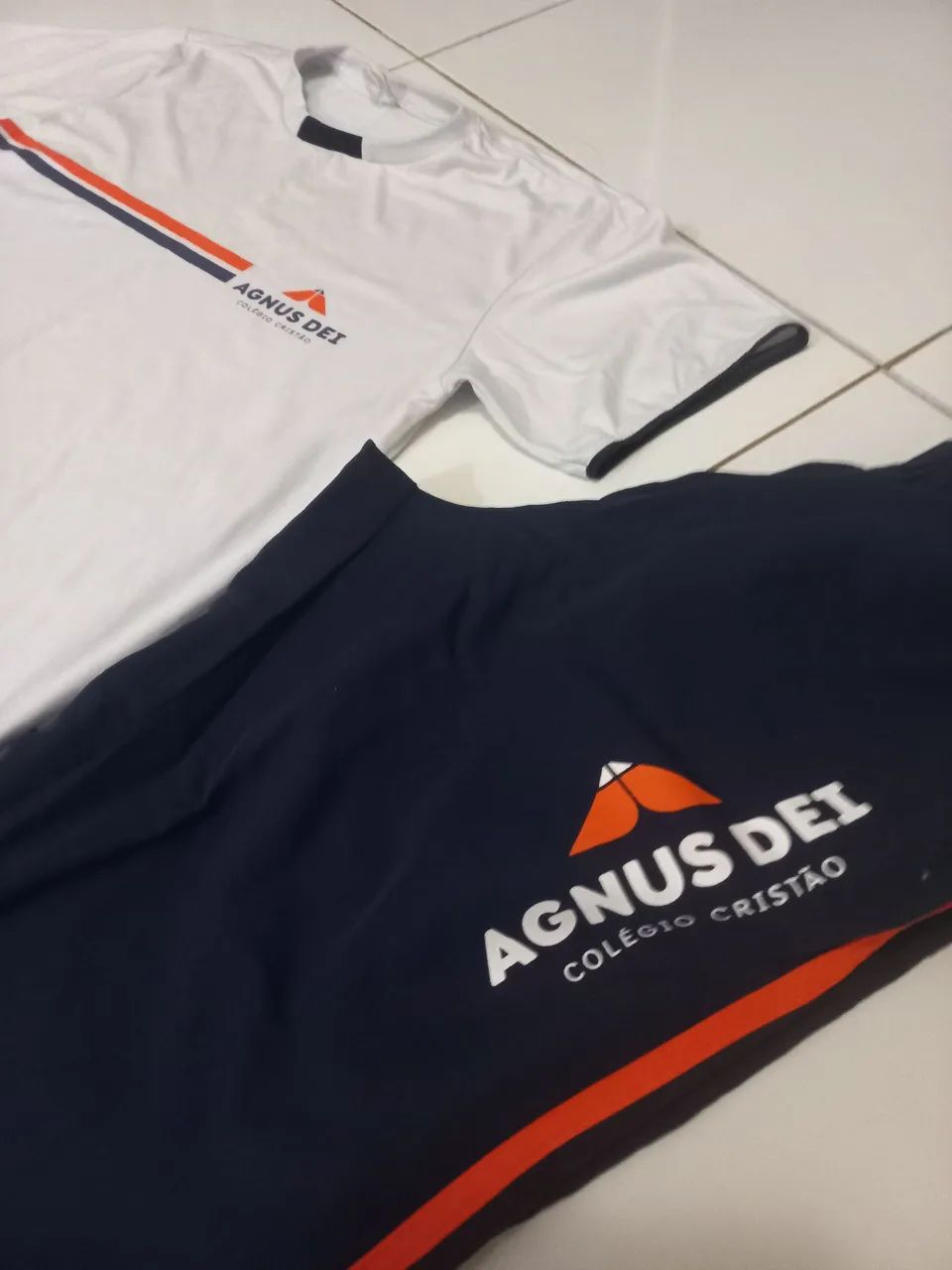 Uniforme Agnus Dei - Foto 5