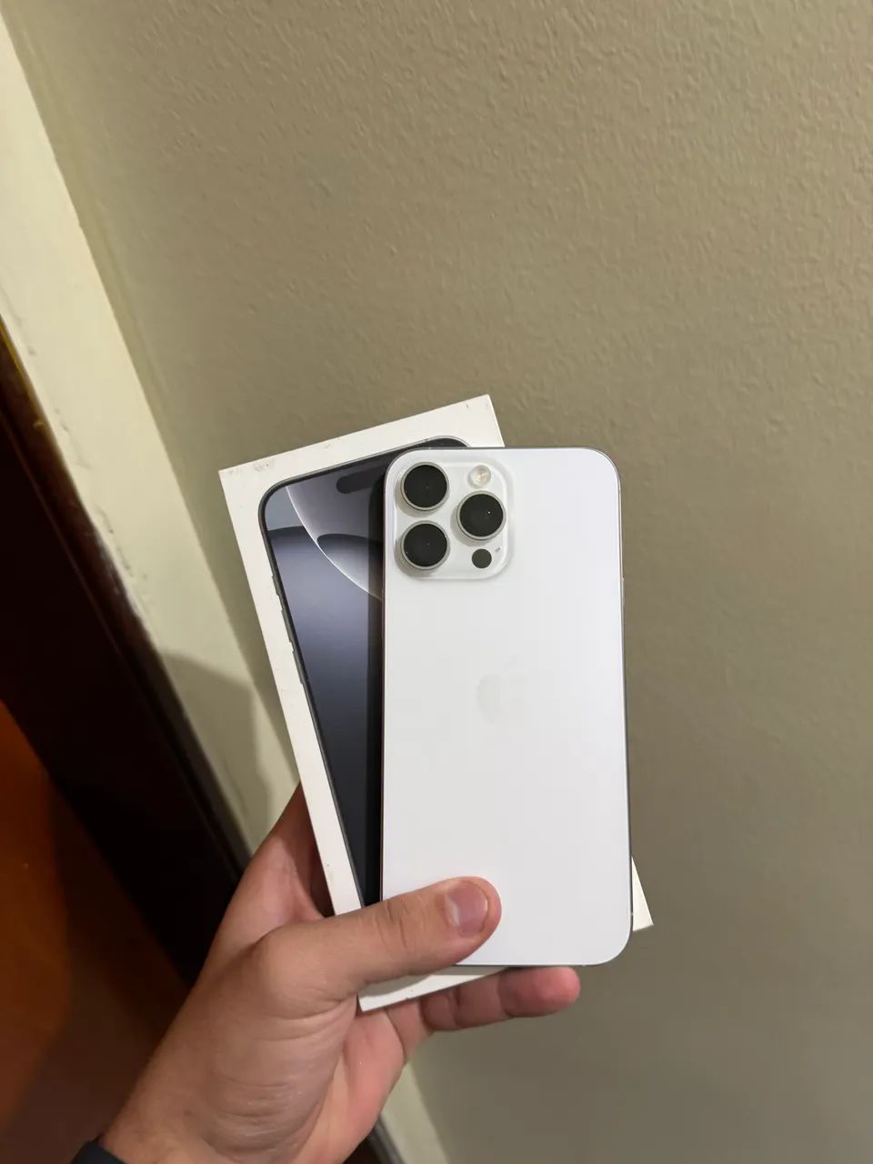 IPHONE 16 PRO MAX