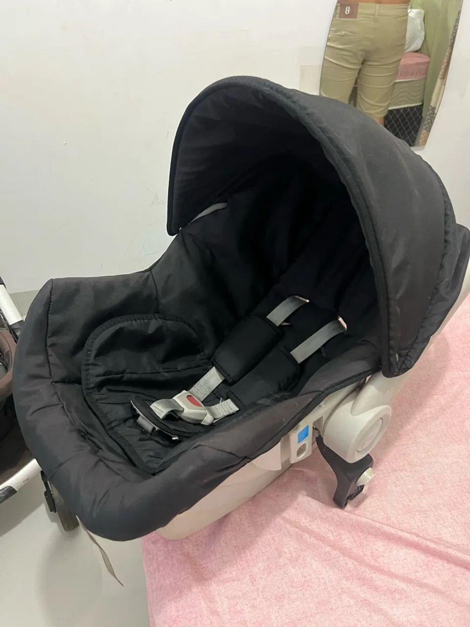 Carrinho de bebe e bebê conforto  - Foto 4