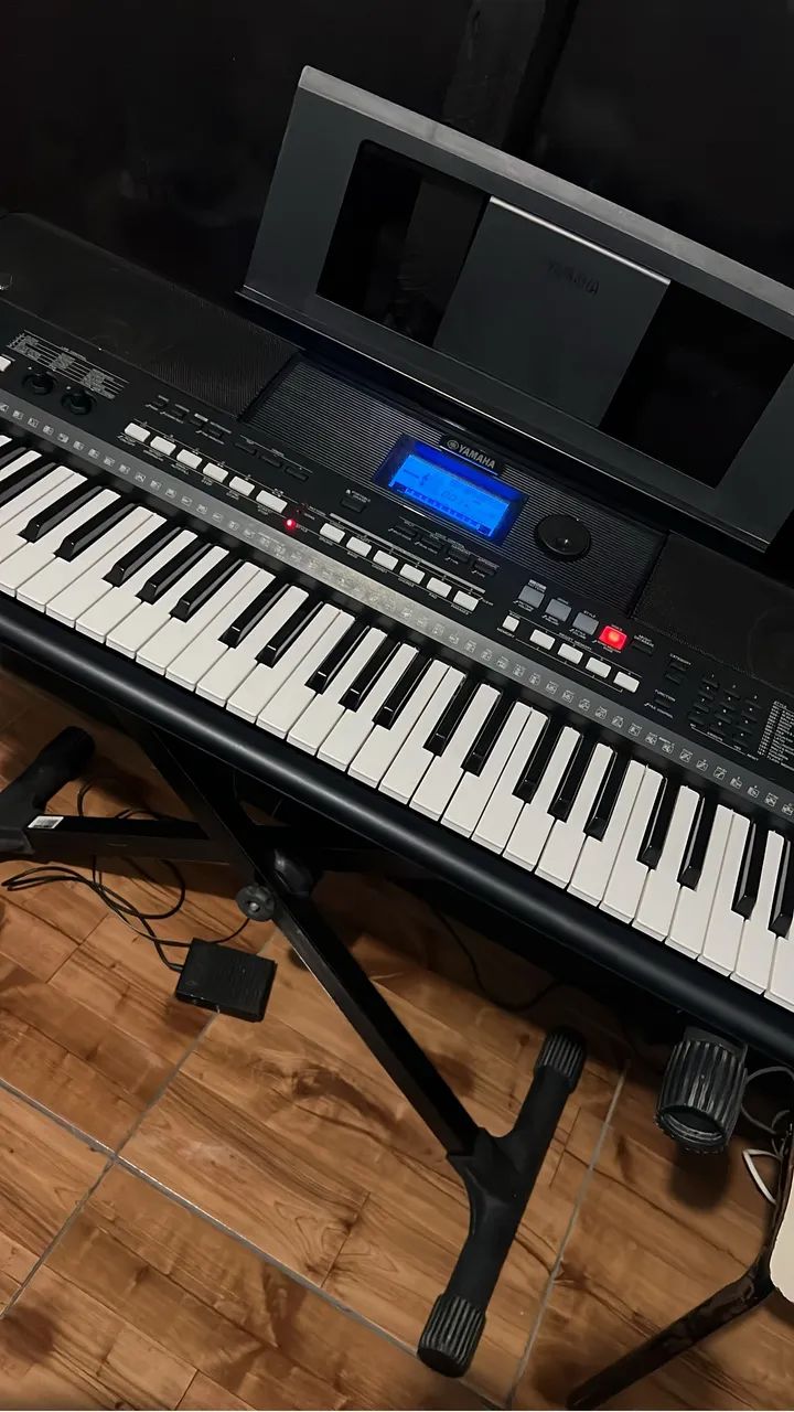 teclado yamaha psr e433