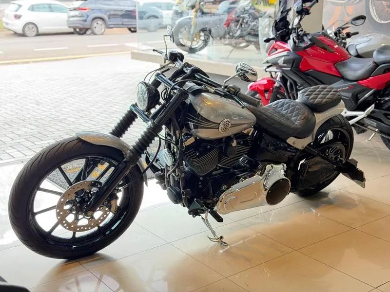 HARLEY-DAVIDSON FXSB 2015 - Foto 4