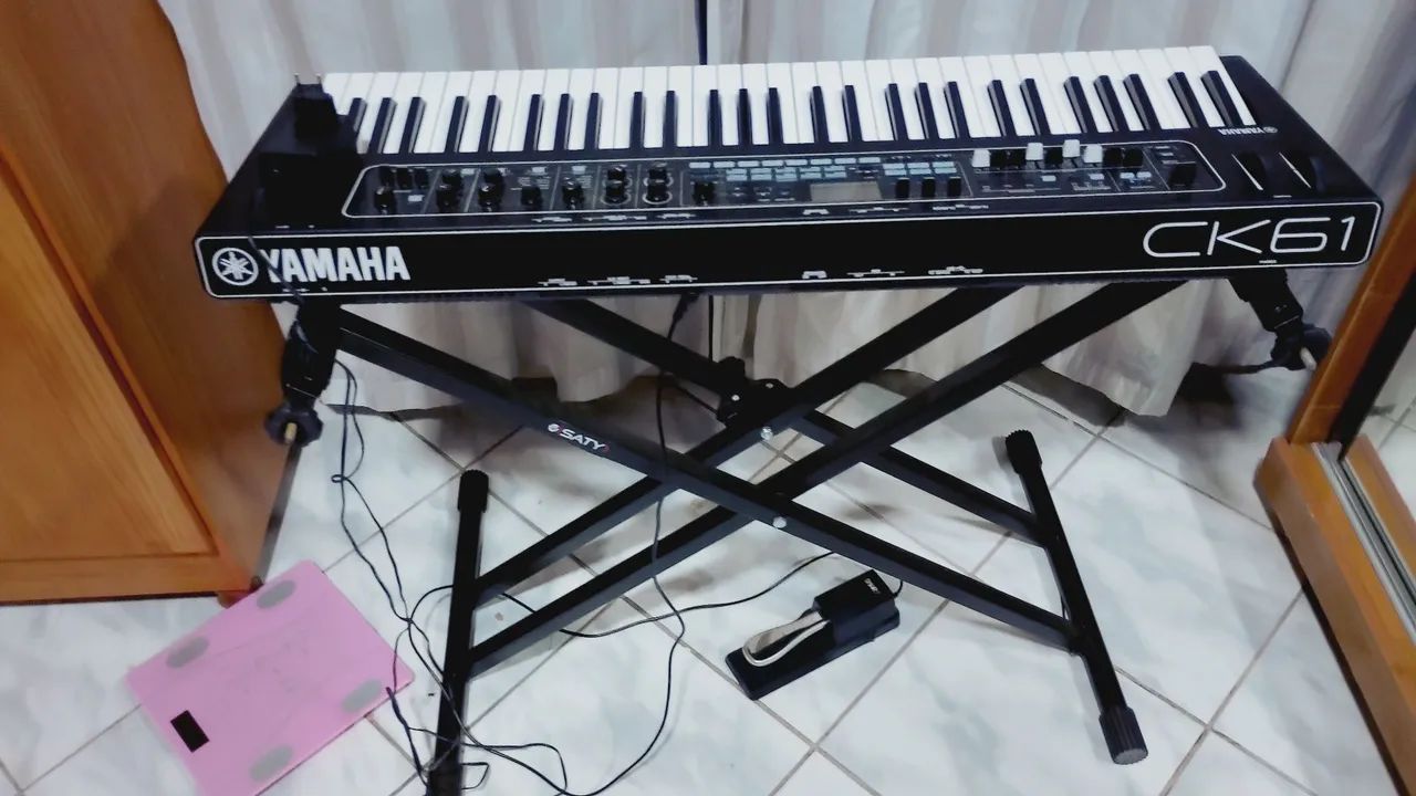 TECLADO YAMAHA CK61