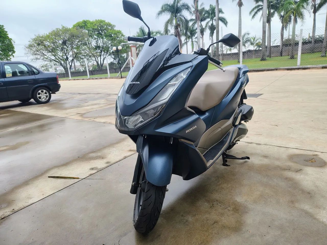 PCX 2024 DLX - Foto 4