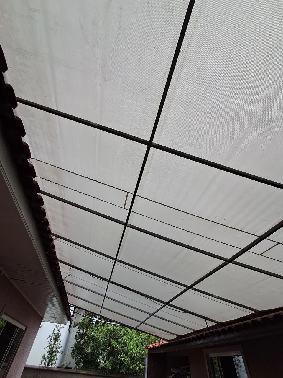 Toldo de proteção.  - Foto 2