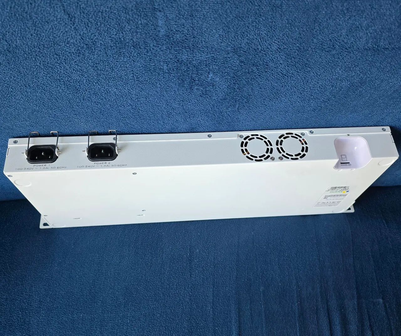Mikrotik cloud core router ccr1009-7g-1c-1s+ - Foto 4