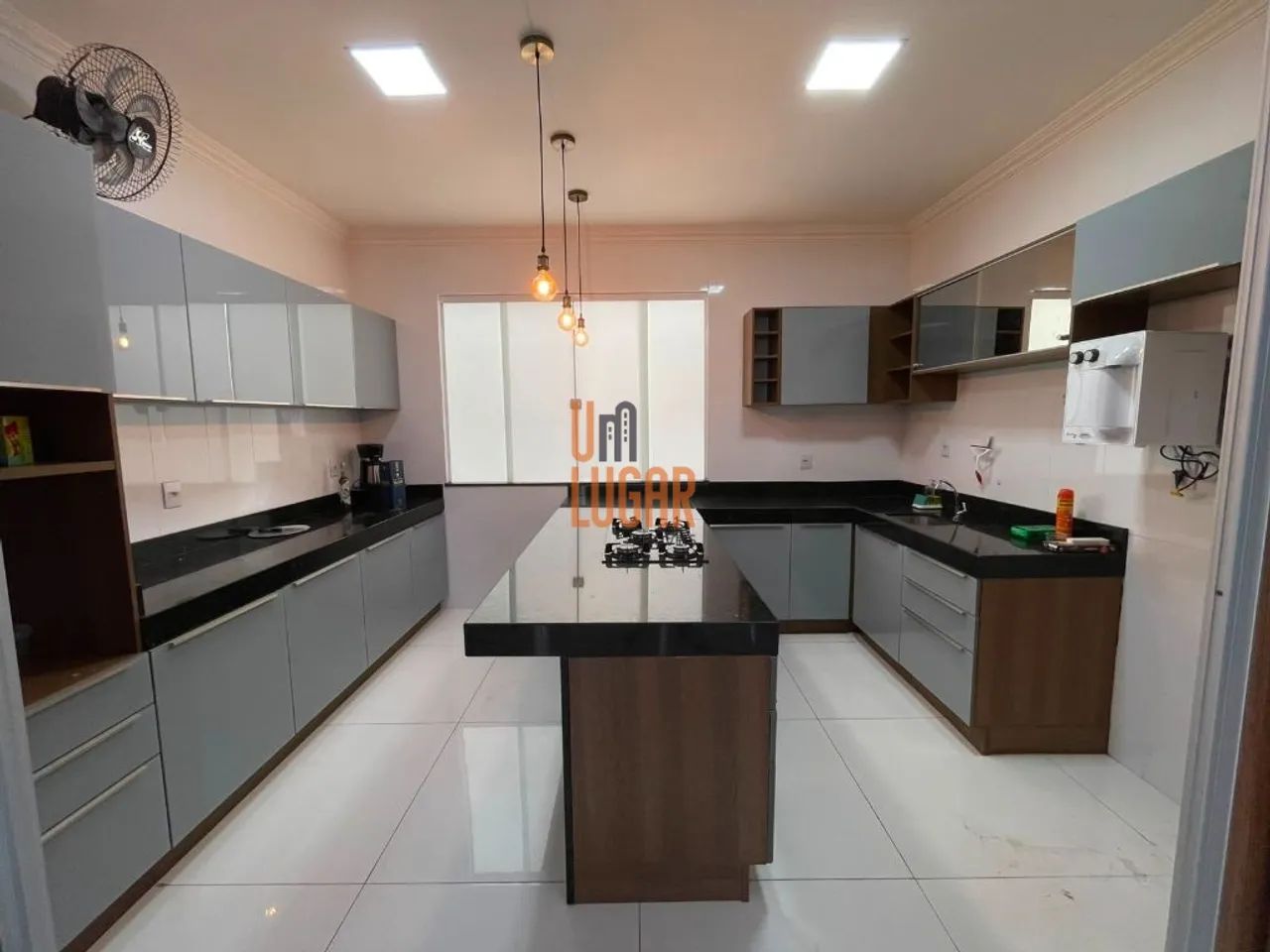 Um Lugar Imóveis Aluga: Apartamento com 2 suítes e vaga de garagem na Av. Serzedelo Correa - Foto 12