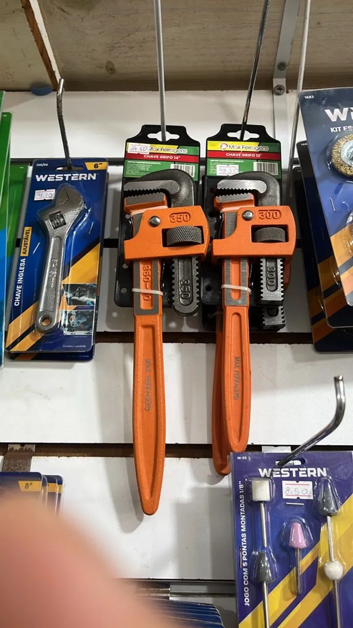 Manutenção de ar condicionado e elétrica