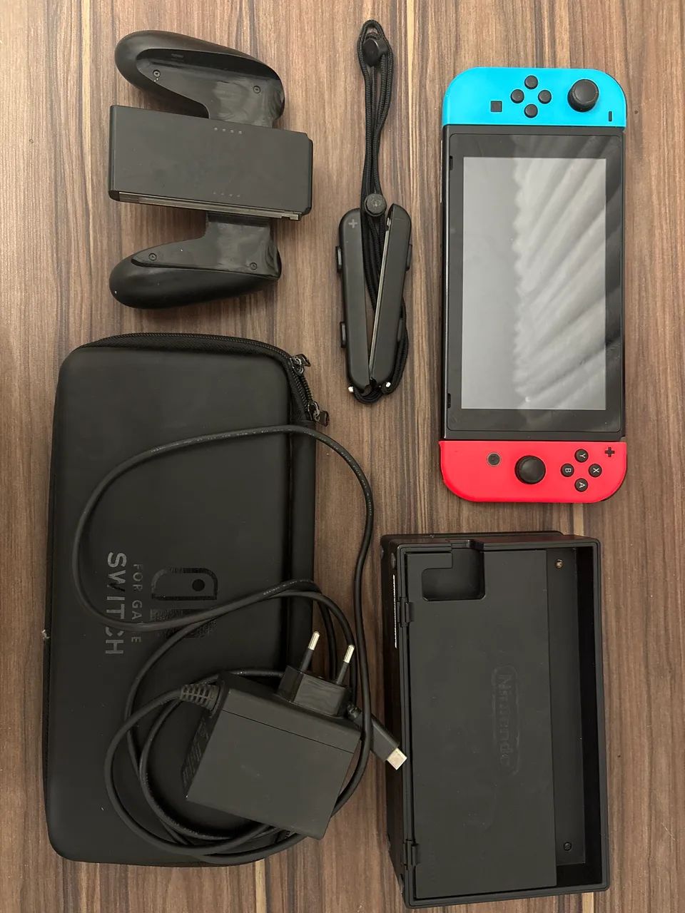 Nintendo Switch Normal Completo + Joy-Cons + Dock + Acessórios
