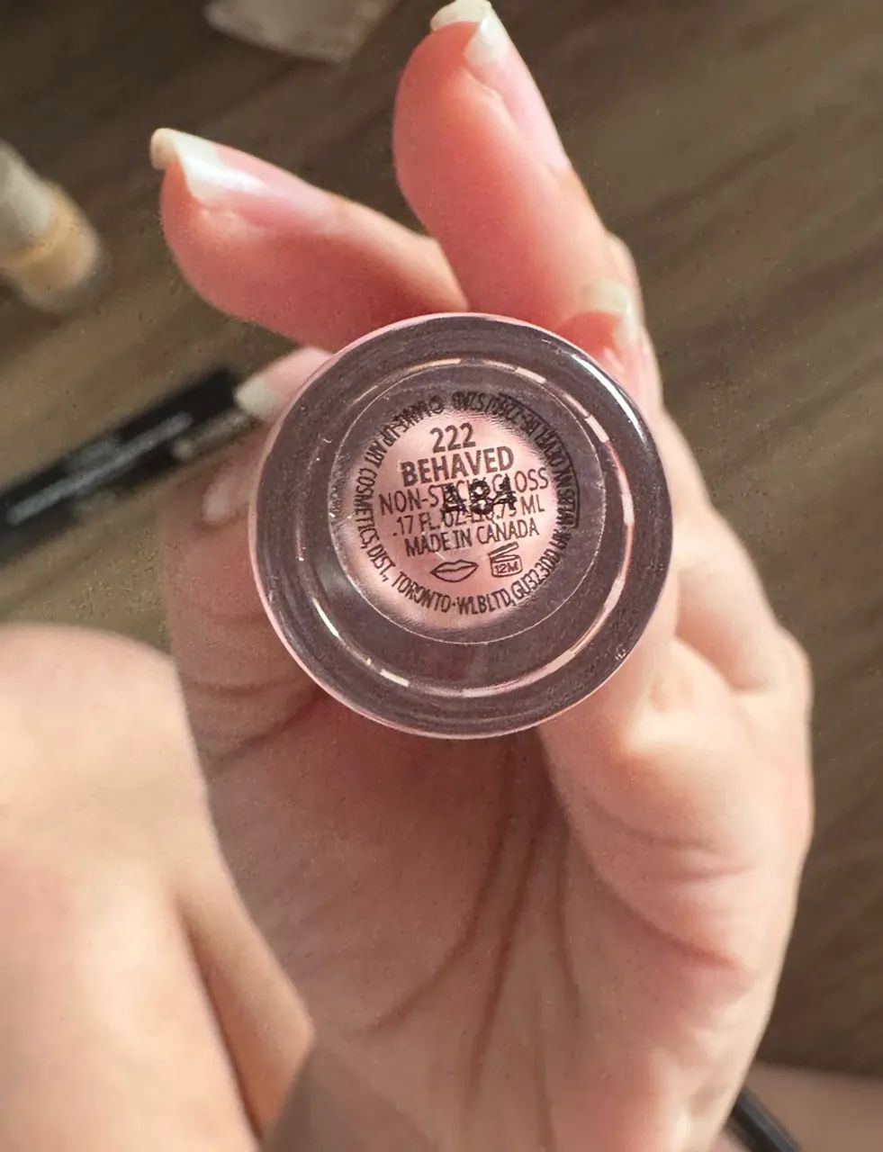 MAC Lip Glass Behaved - Foto 3