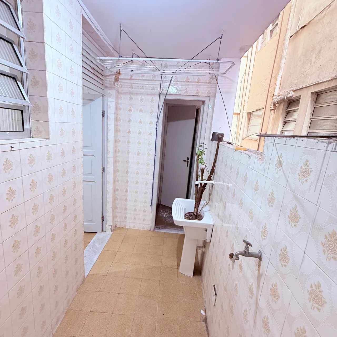 APARTAMENTO 3/4 - RUA BOUVLEVARD SUÍÇO  - Foto 5