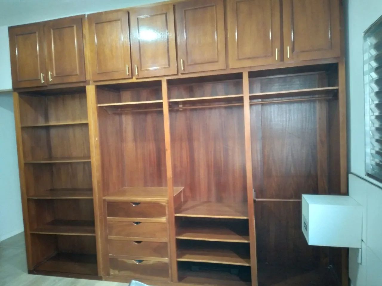 Guarda Roupa  Madeira Maciça  - Foto 4