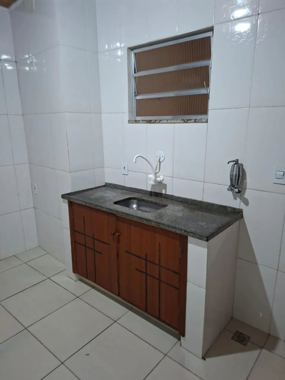 Alugo kitinet  - Foto 5