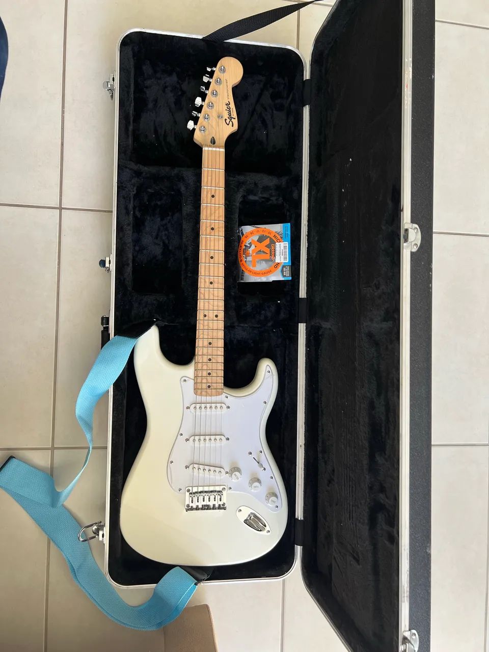 Guitarra Squier Fender Stratocaster - Foto 2