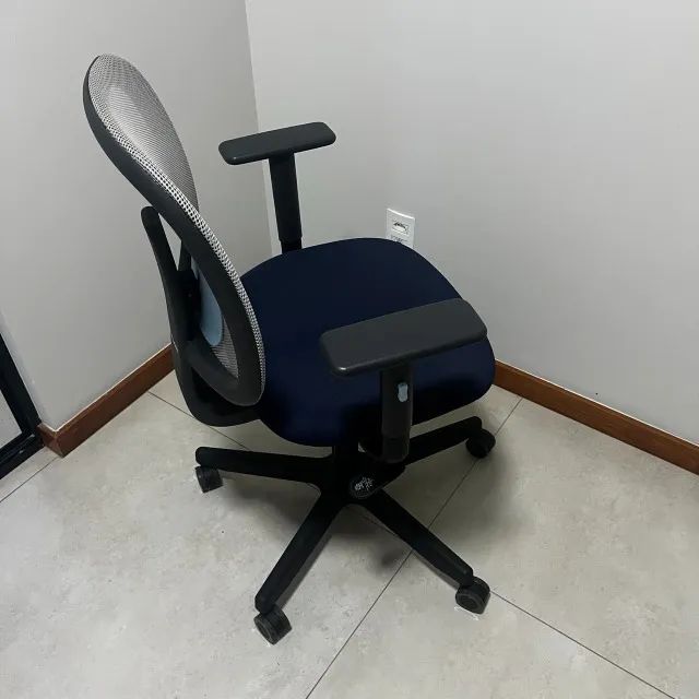 Cadeira Dot Black and Blue FLEXFORM - Foto 4