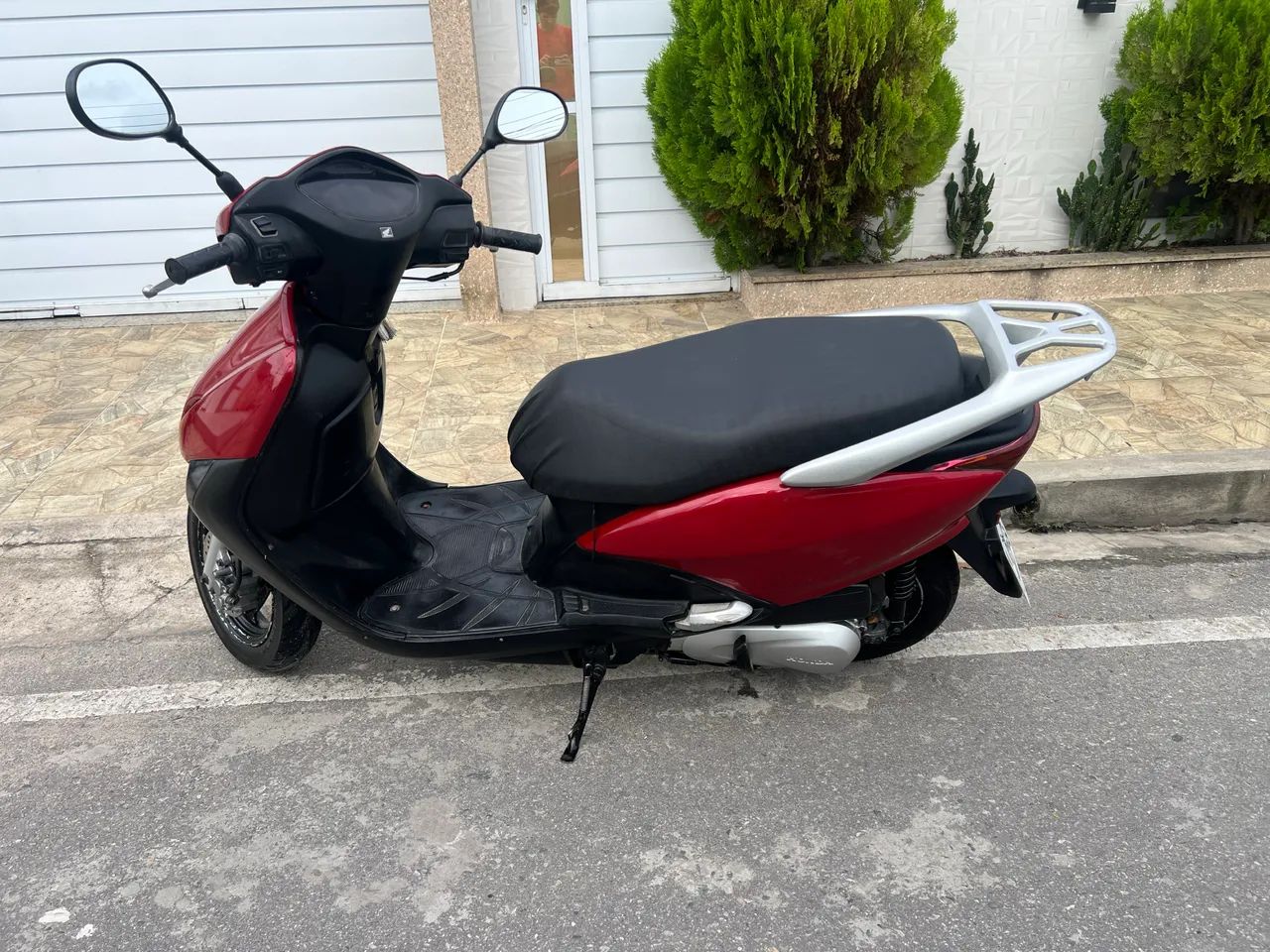 Honda lead 