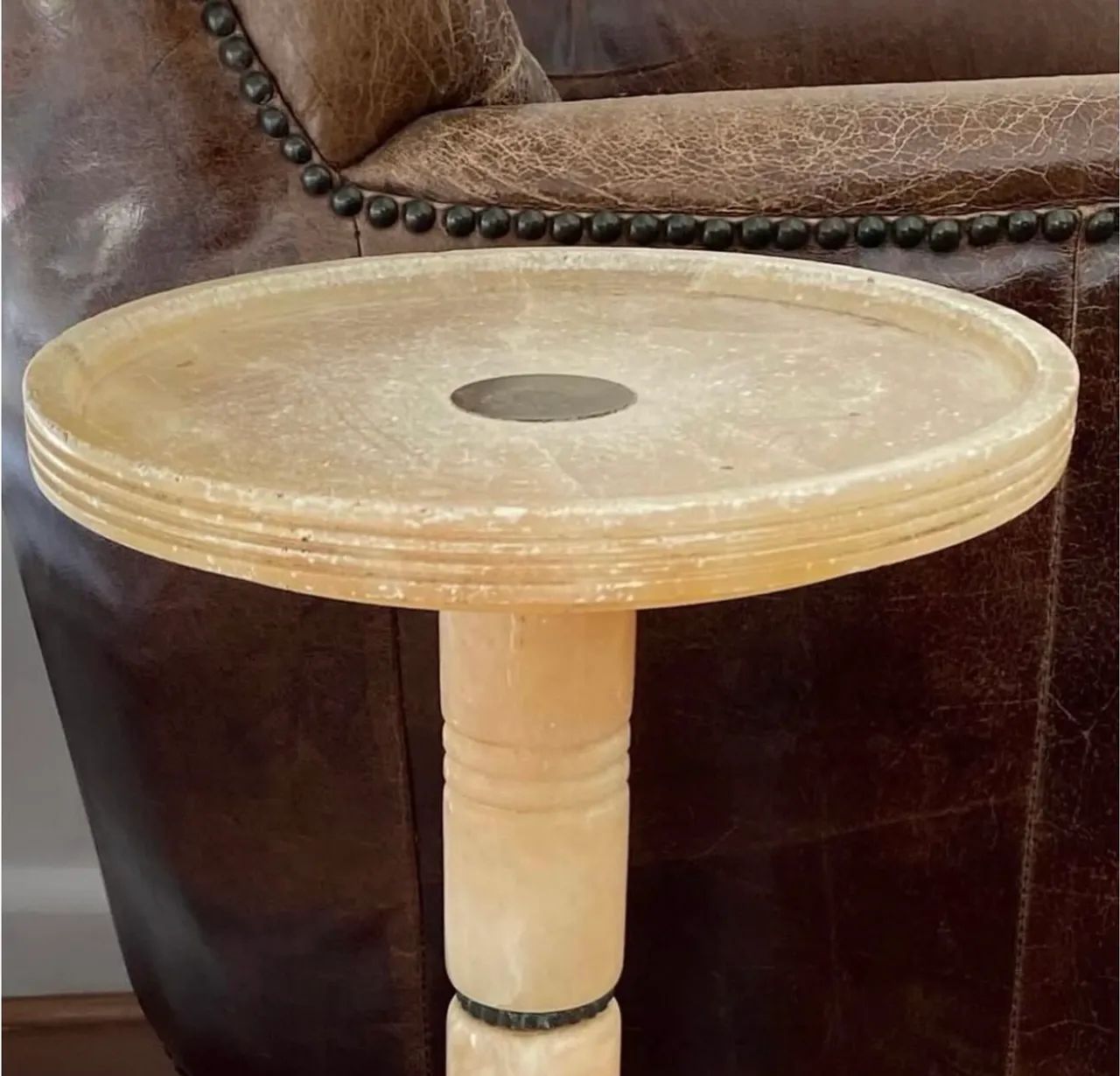 Mesa de apoio lateral/ coluna alabastro - Foto 3