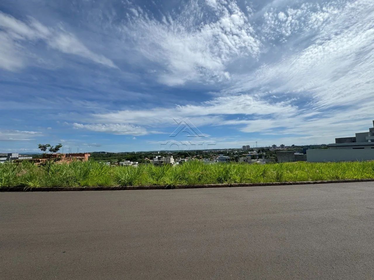 Terreno com 272m², declive, Canadá Residencial - Foto 4