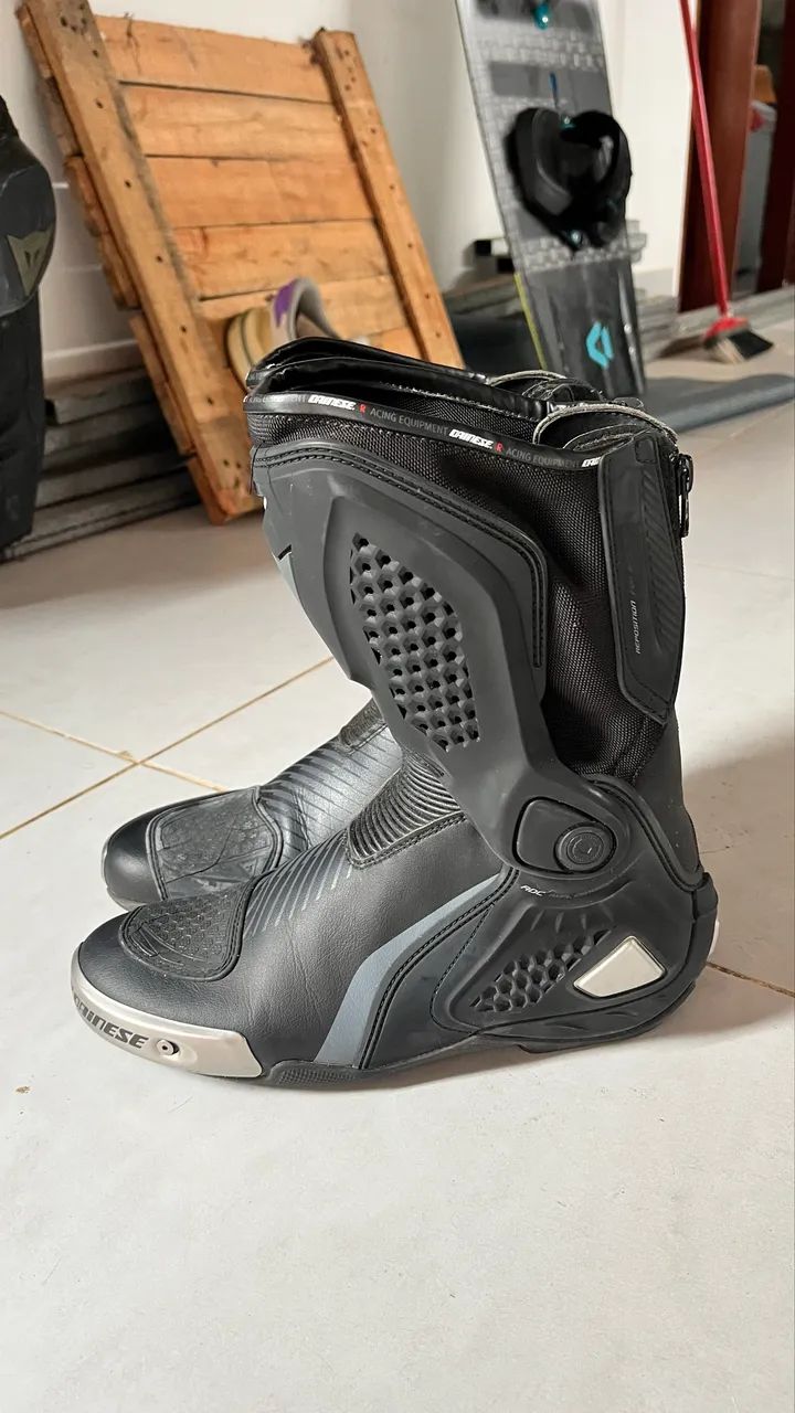 MACACÃO E BOTA DAINESE  - Foto 3