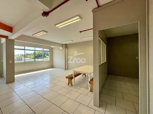 Sala Comercial para alugar, 100 m² por R$ 3.500/mês - Água Verde - Blumenau/SC - Foto 5