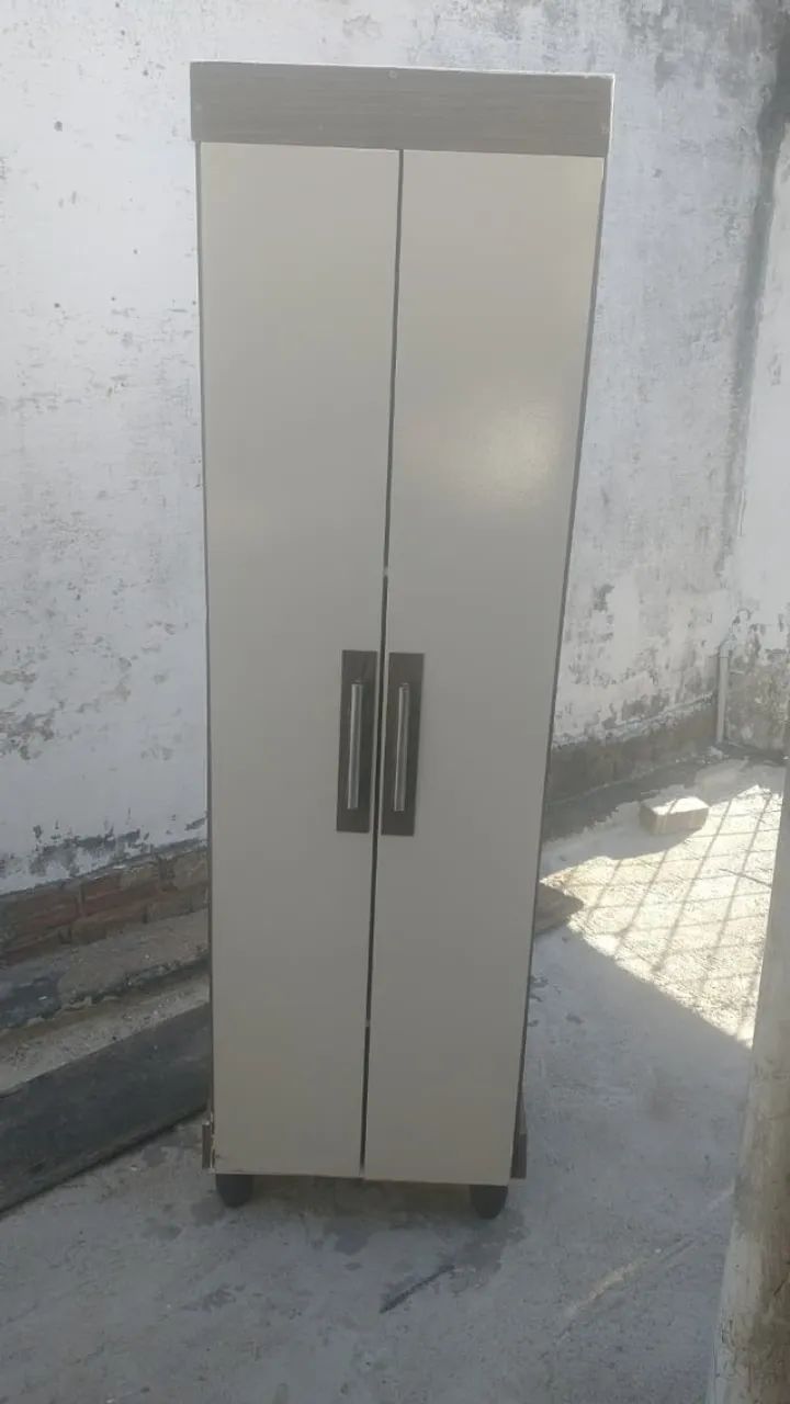 Armário Multiuso