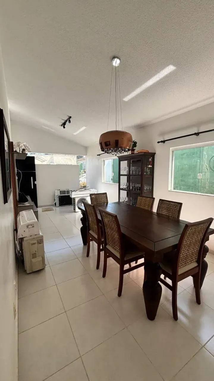 Casa no Condomínio Nascente do Tarumã com 03 Quartos.