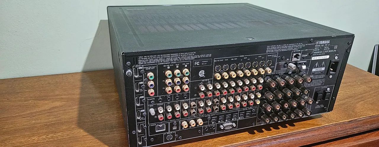 Receiver Yamaha RX-Z7  - Foto 3