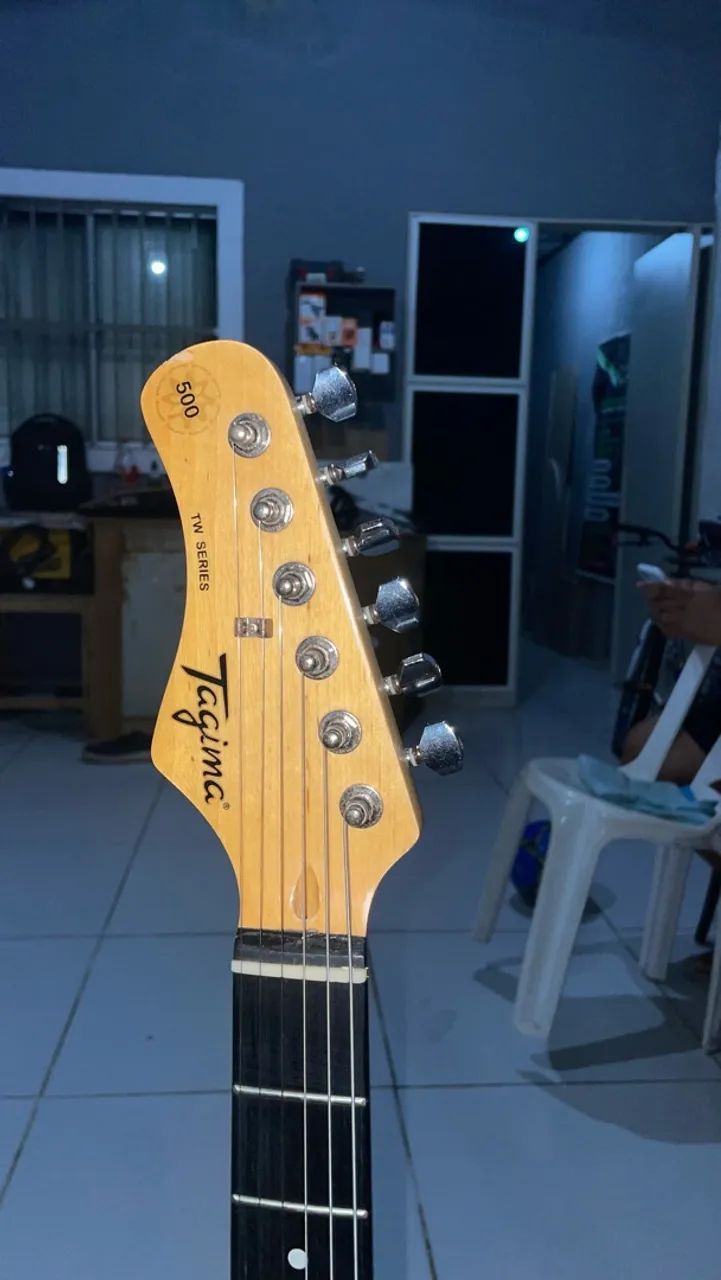Guitarra Stratocaster CANHOTA - Foto 5