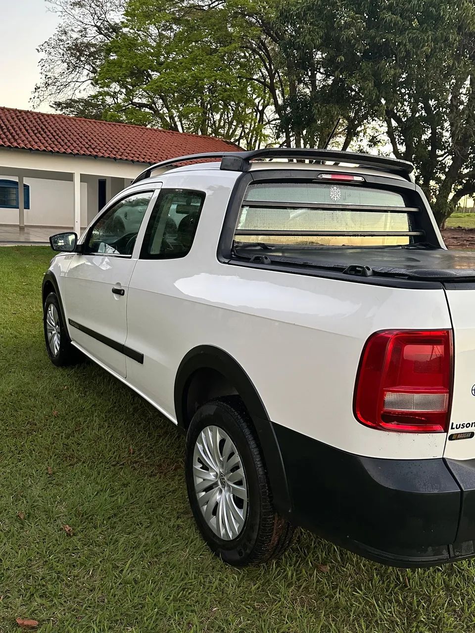 Volkswagen Saveiro Robust 1.6 Total Flex 8V CD 2020 - Foto 2