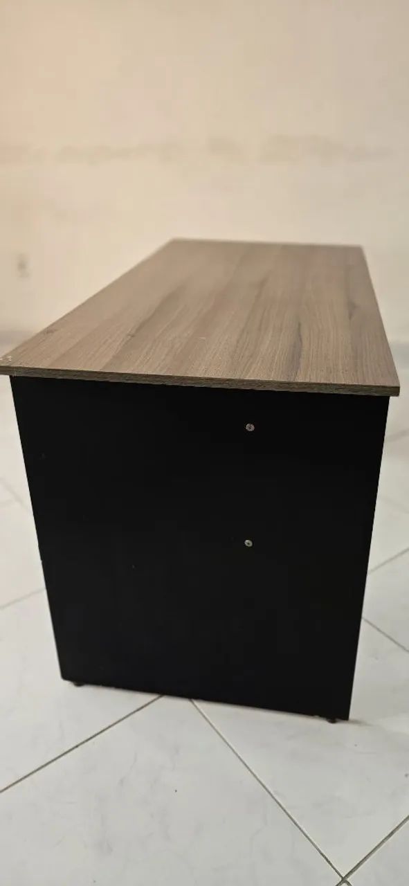 Mesa de escritório em MPF usada - Foto 5