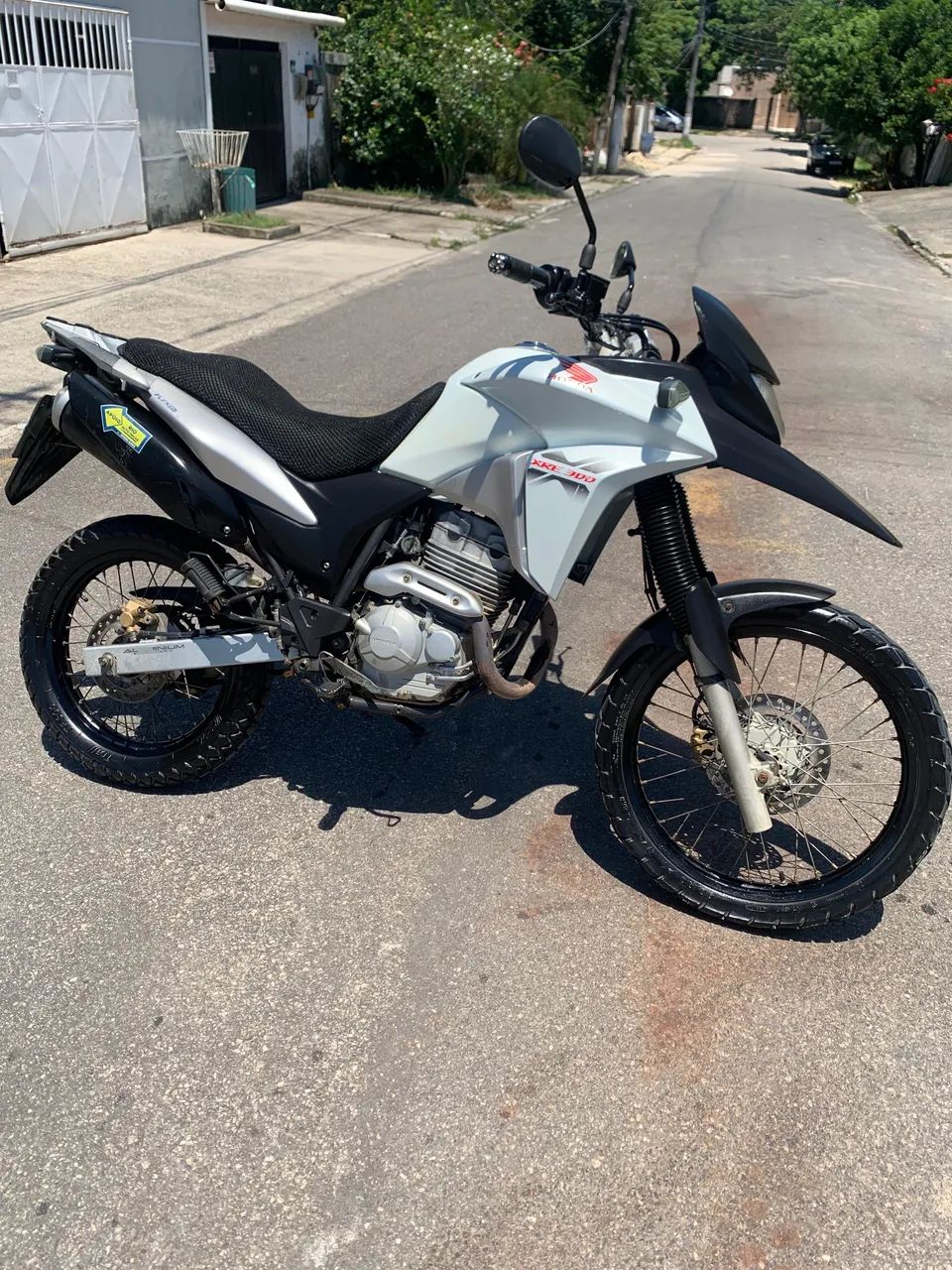 XRE 300