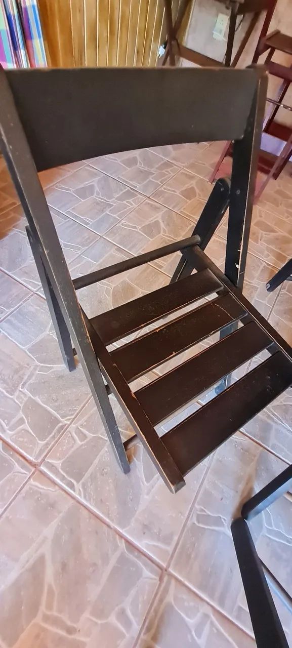 Conjunto de mesa e cadeiras - Foto 5