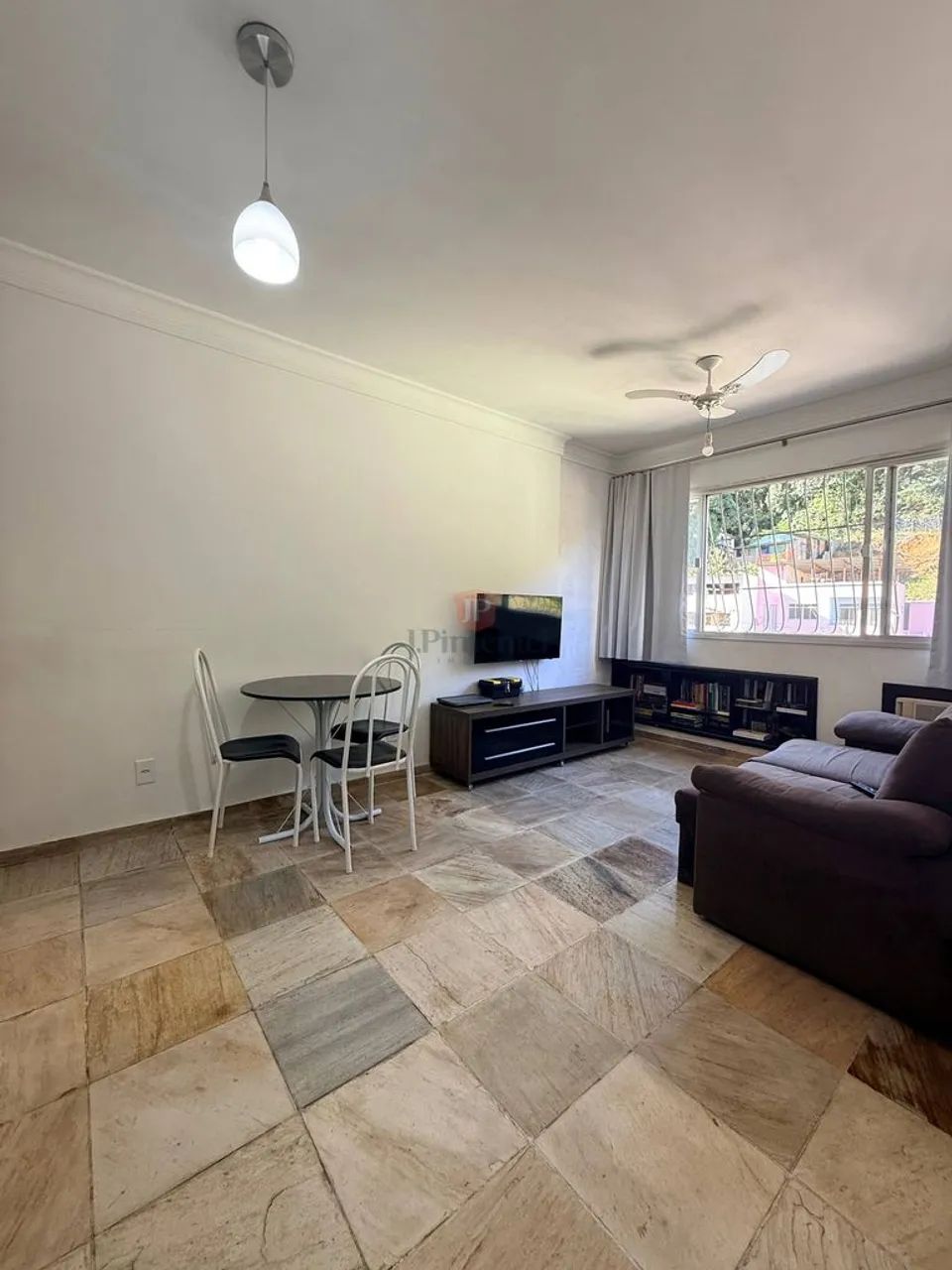 Apartamento Quarto e Sala a Venda no Centro de Vitória com vaga e Elevador