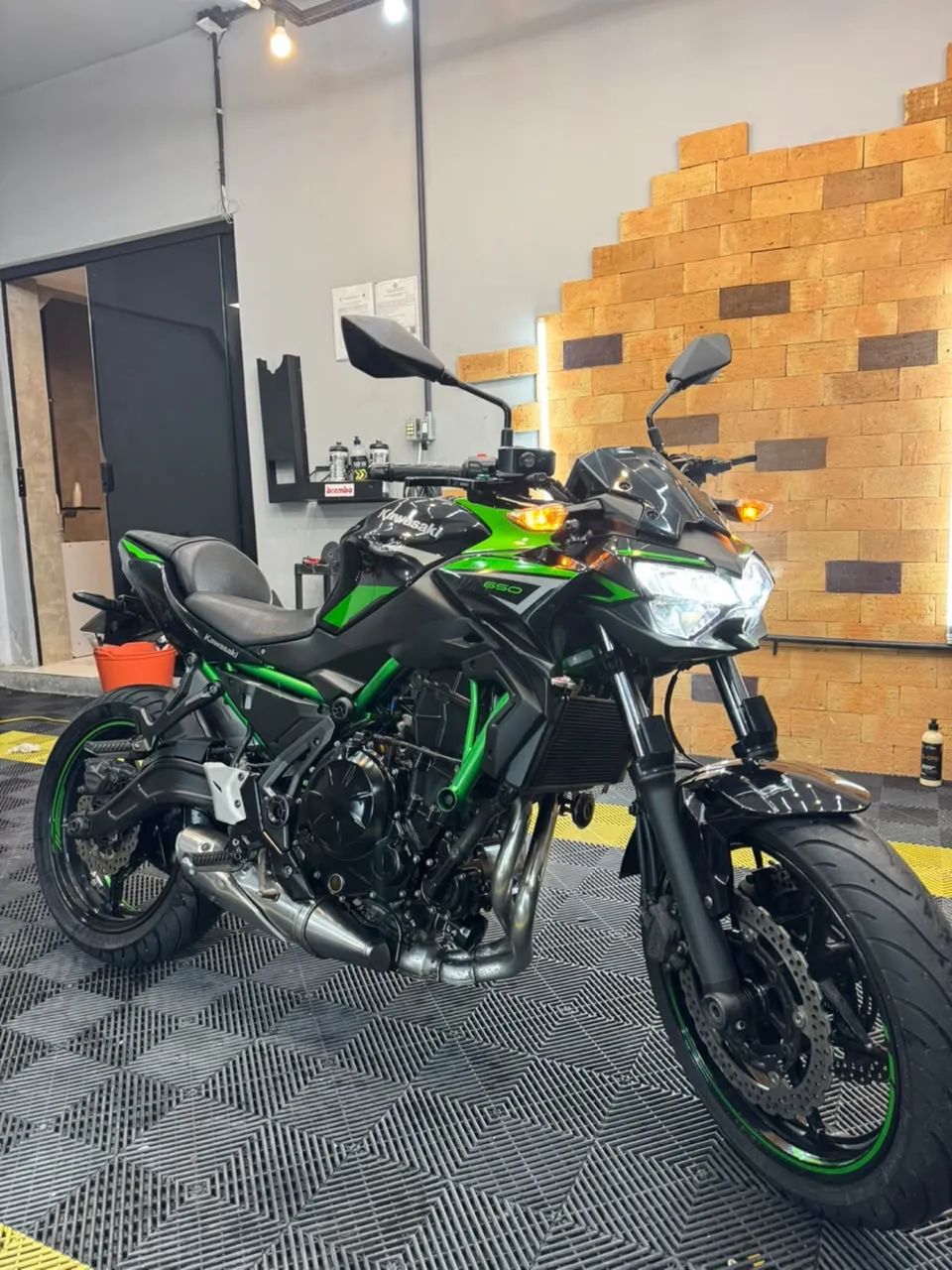 Kawasaki Z650  - Foto 2