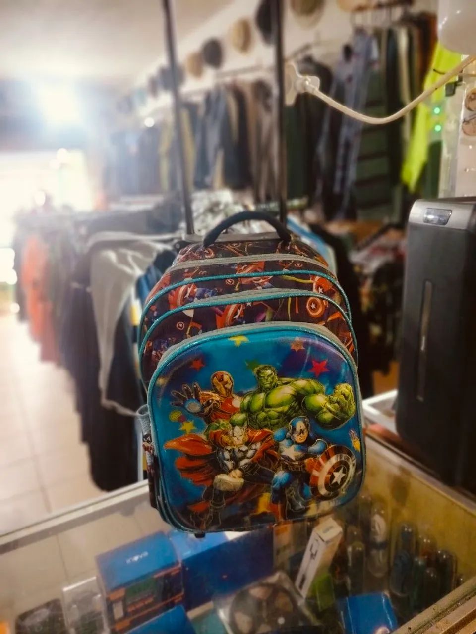 Mochila escolar de Rodinhas Seminova Super heróis 