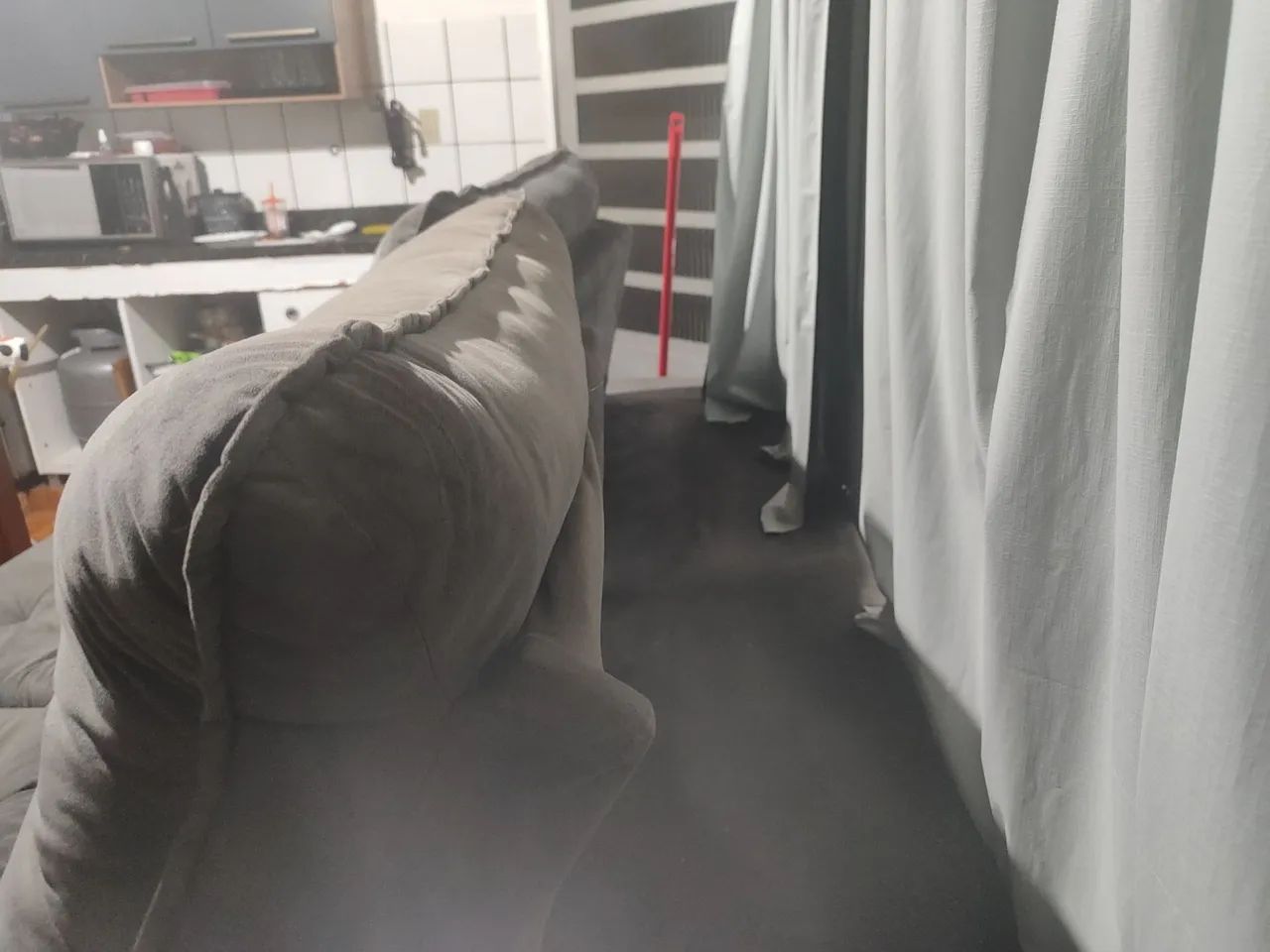Sofá retrátil 2 lugares aceito negociação  - Foto 2