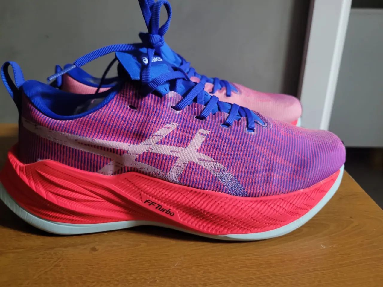 Asics superblast  - Foto 2