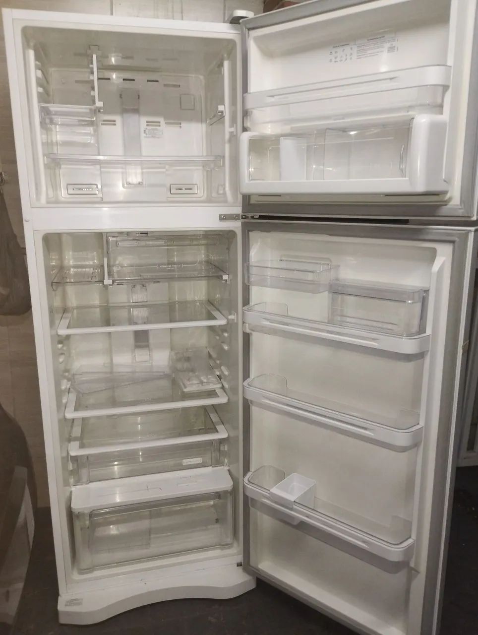 Geladeira Electrolux df52 usada  - Foto 2