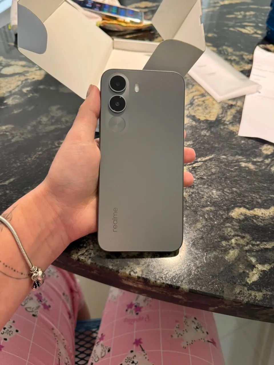 Vende-se realme C100i 128 GB