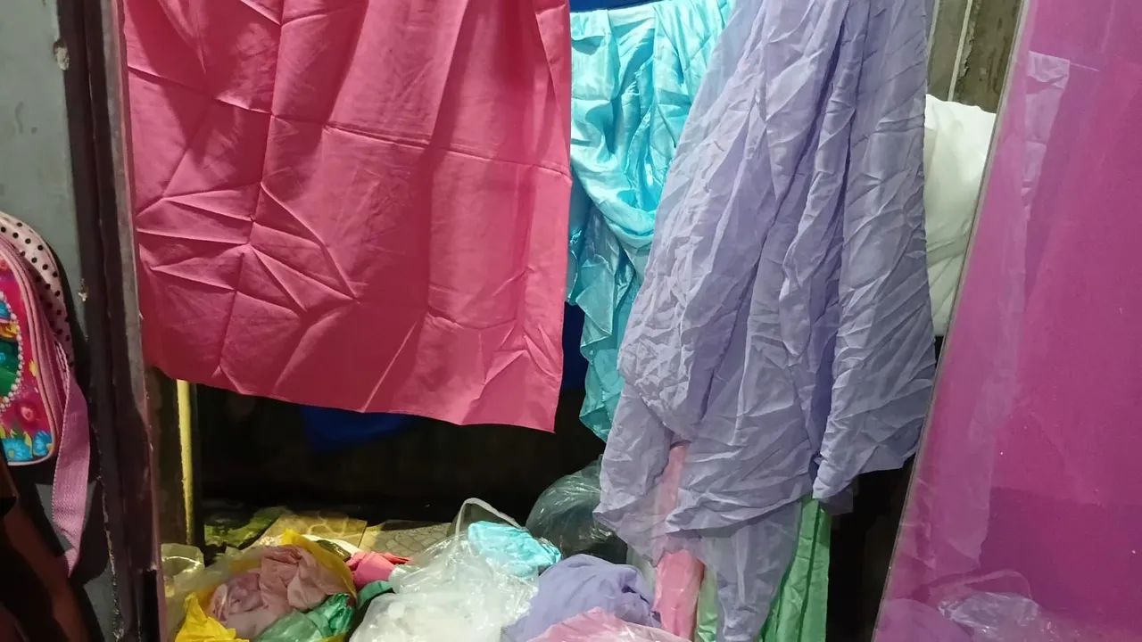 Cortinlhas.toalha de mesas. E  capa para cadeiras  - Foto 3