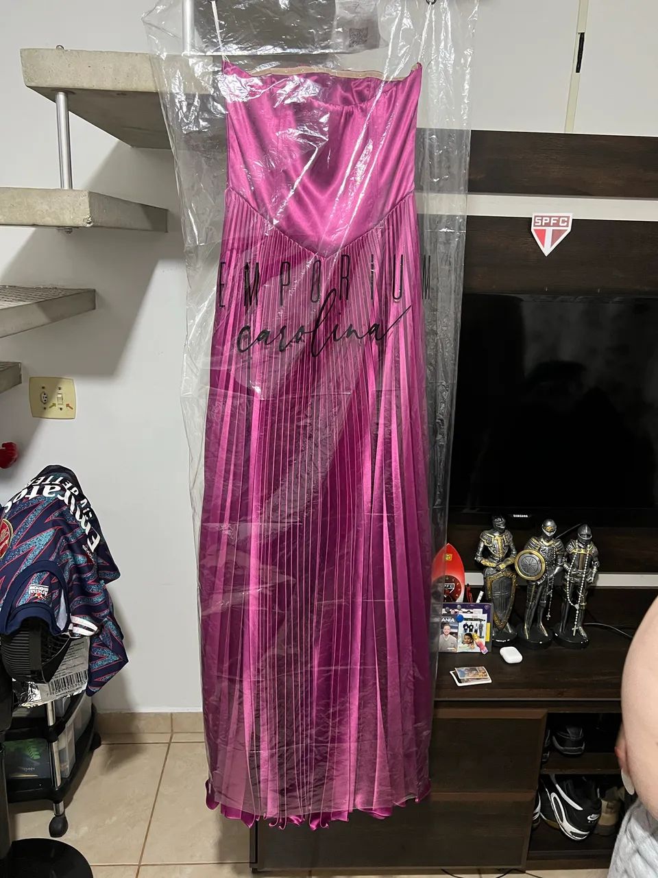 Vestido fúcsia plissado  - Foto 3