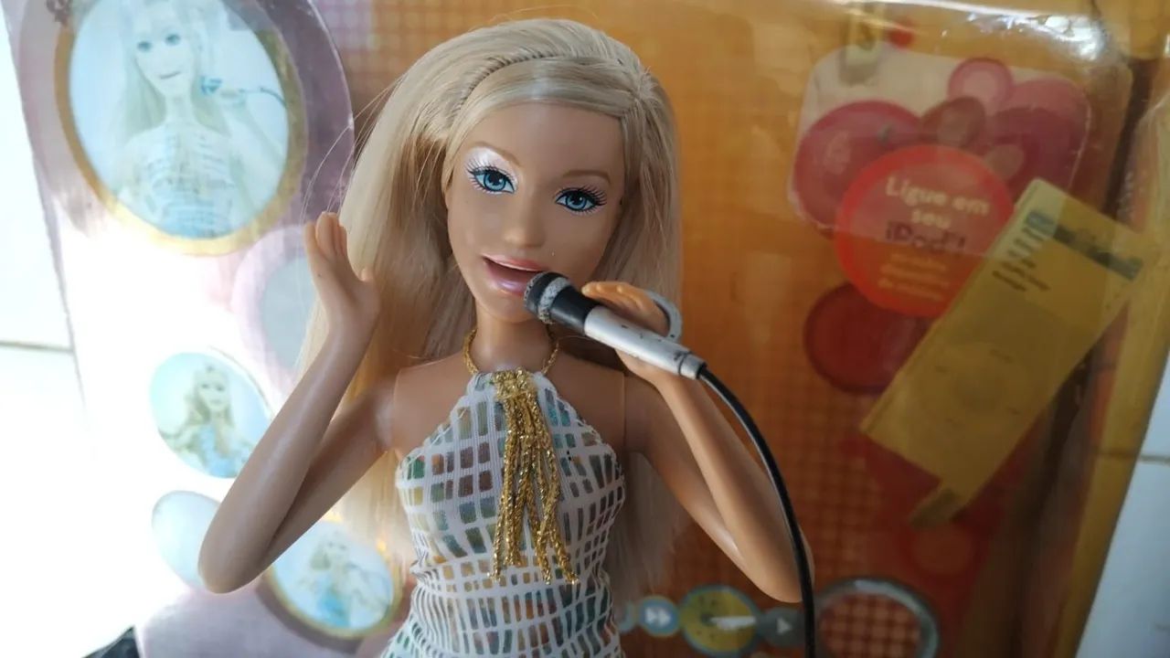 Barbie Chat Divas com Caixa - Foto 2