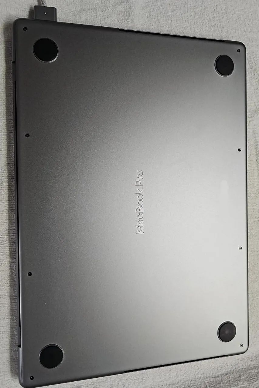 Macbook PRO M2 14 pol. 16GB/512SSD - Excelente estado - Foto 3