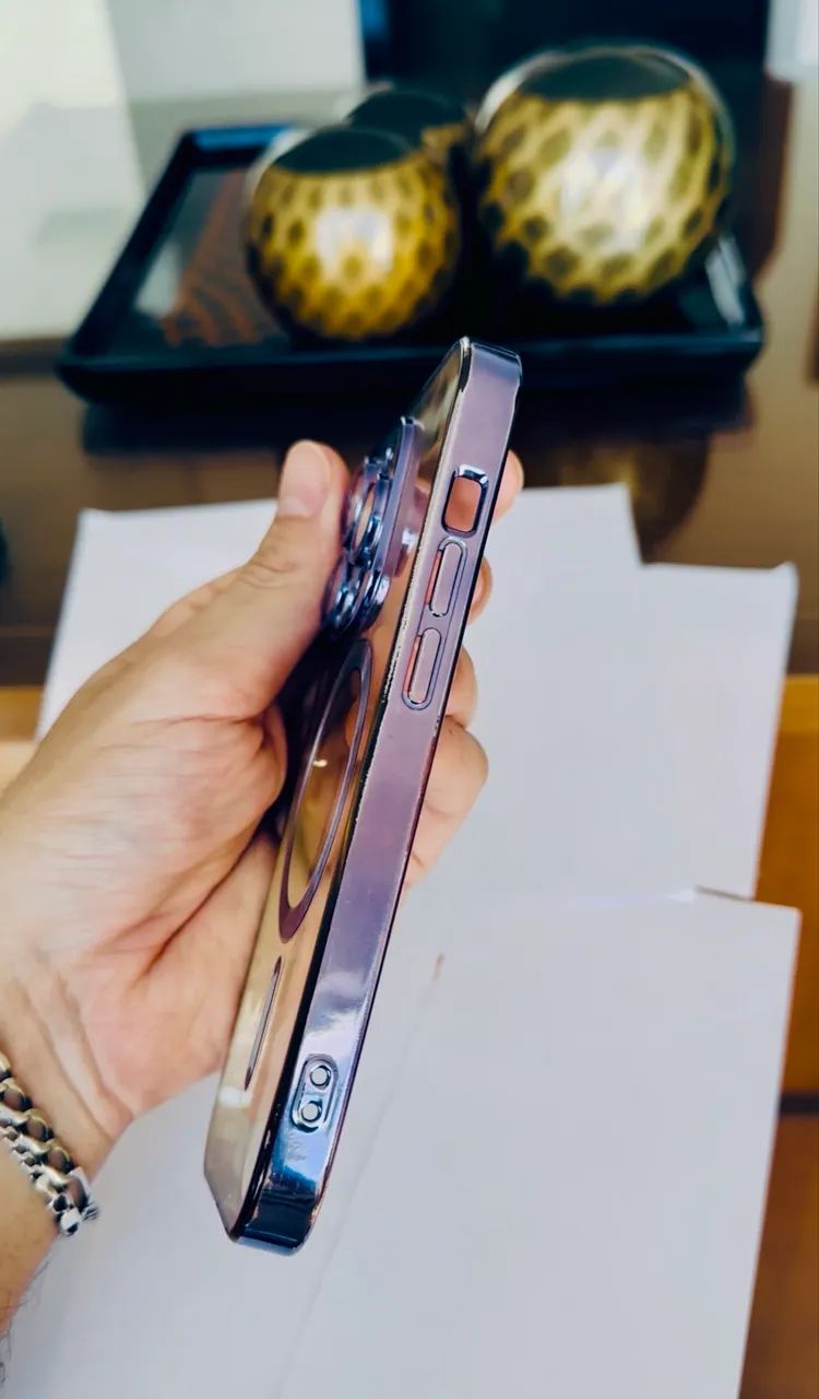 Capinha case capa Premium lilas iPhone 14 Pro com MagSafe e película - Foto 4