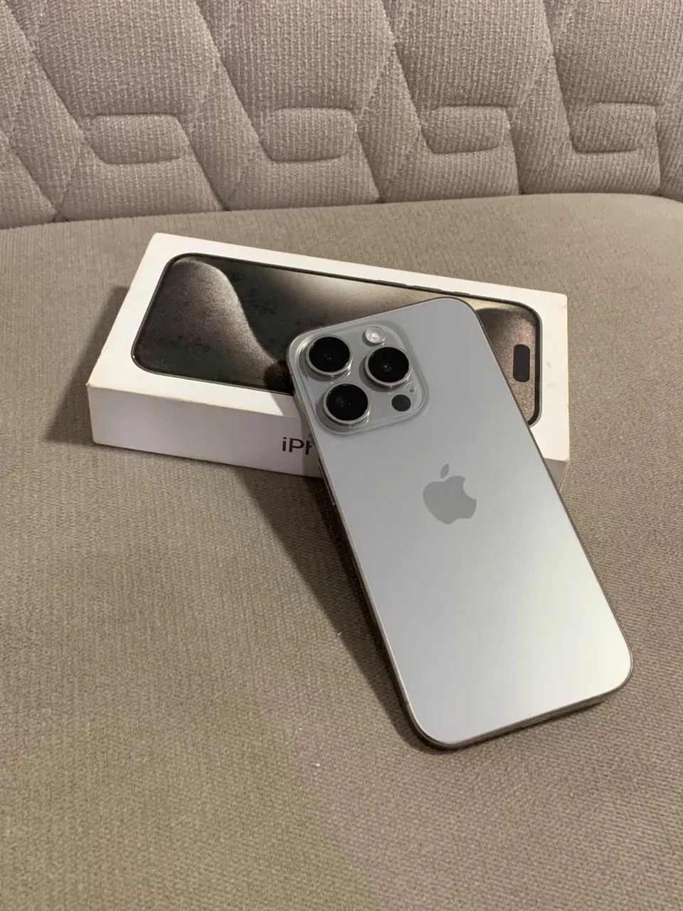 Iphone 15 pro  - Foto 3