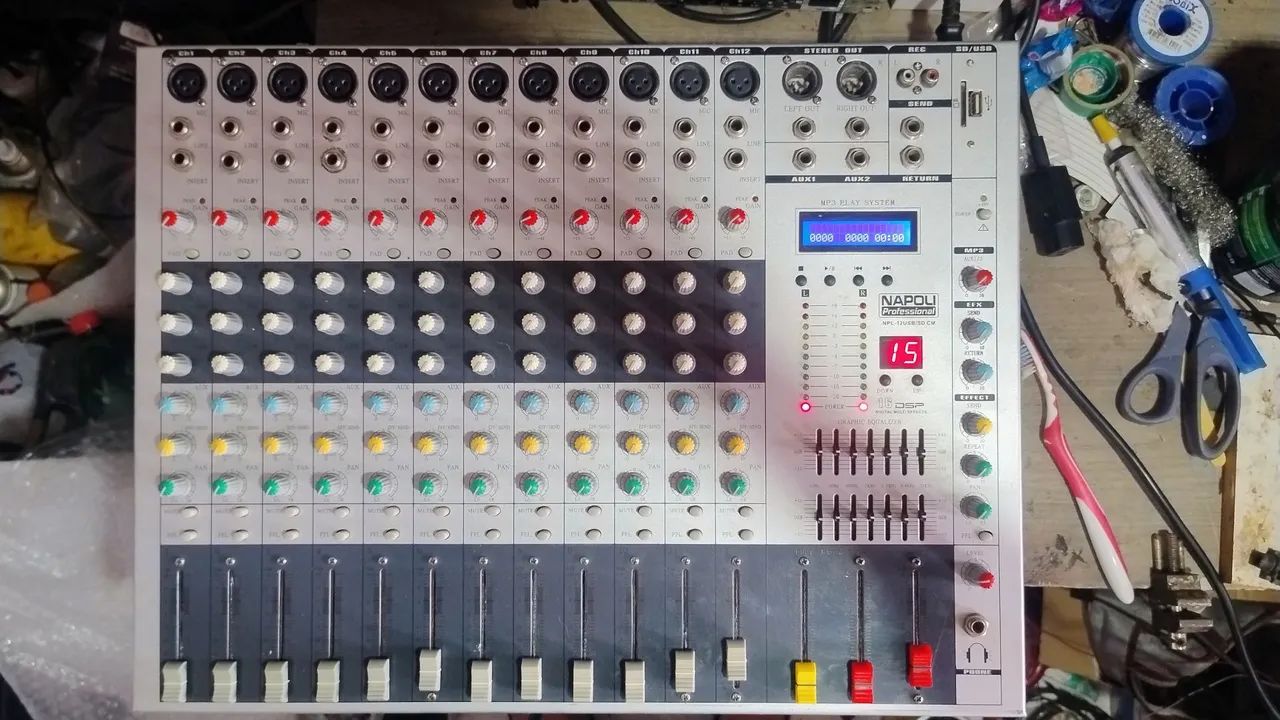 Mesa de som Napoli NPL 12 USB 