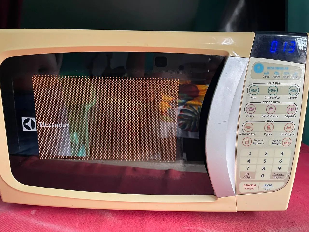 Lindo microondas Eletrolux 20L - Foto 3